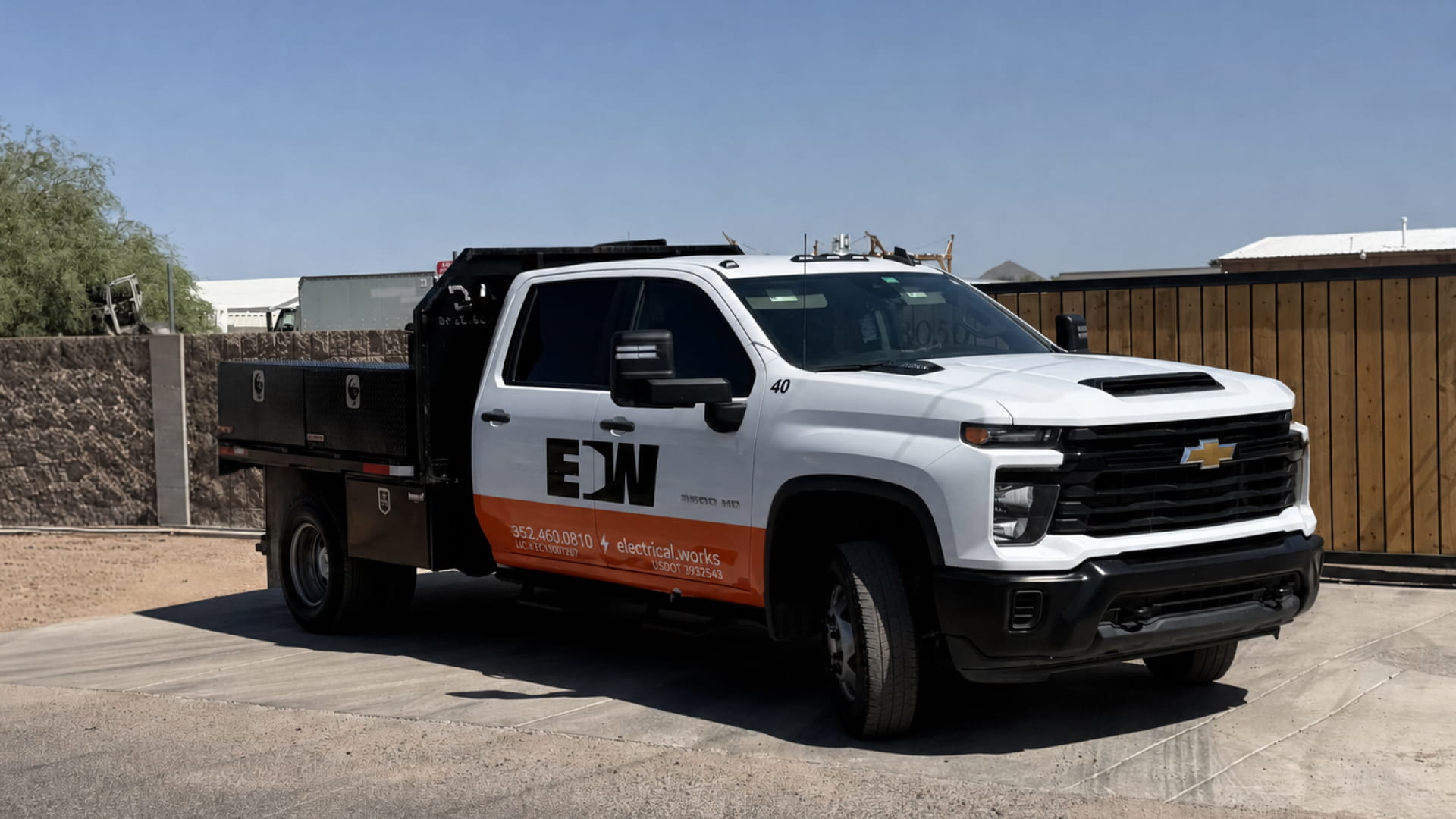 Vehicle outside EW premises in Arizona